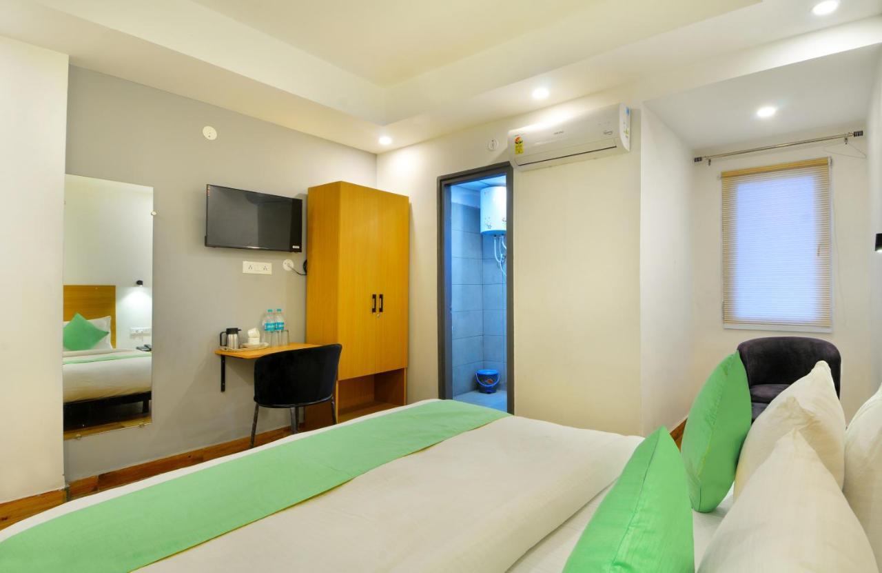 Hotel The Red York Ghaziabad Exterior foto