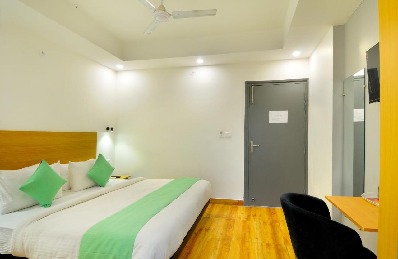 Hotel The Red York Ghaziabad Exterior foto